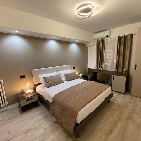 Hotel Plaza Ungheria Palerme Extérieur photo