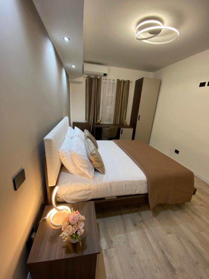 Hotel Plaza Ungheria Palerme Extérieur photo