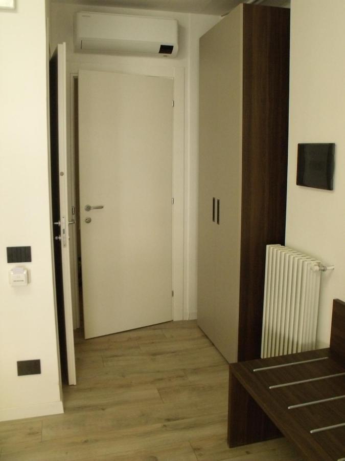 Hotel Plaza Ungheria Palerme Extérieur photo